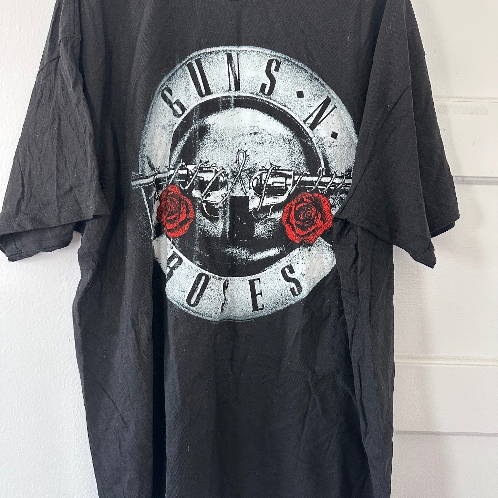 Guns N' Roses Not in this Lifetime tour shirt
